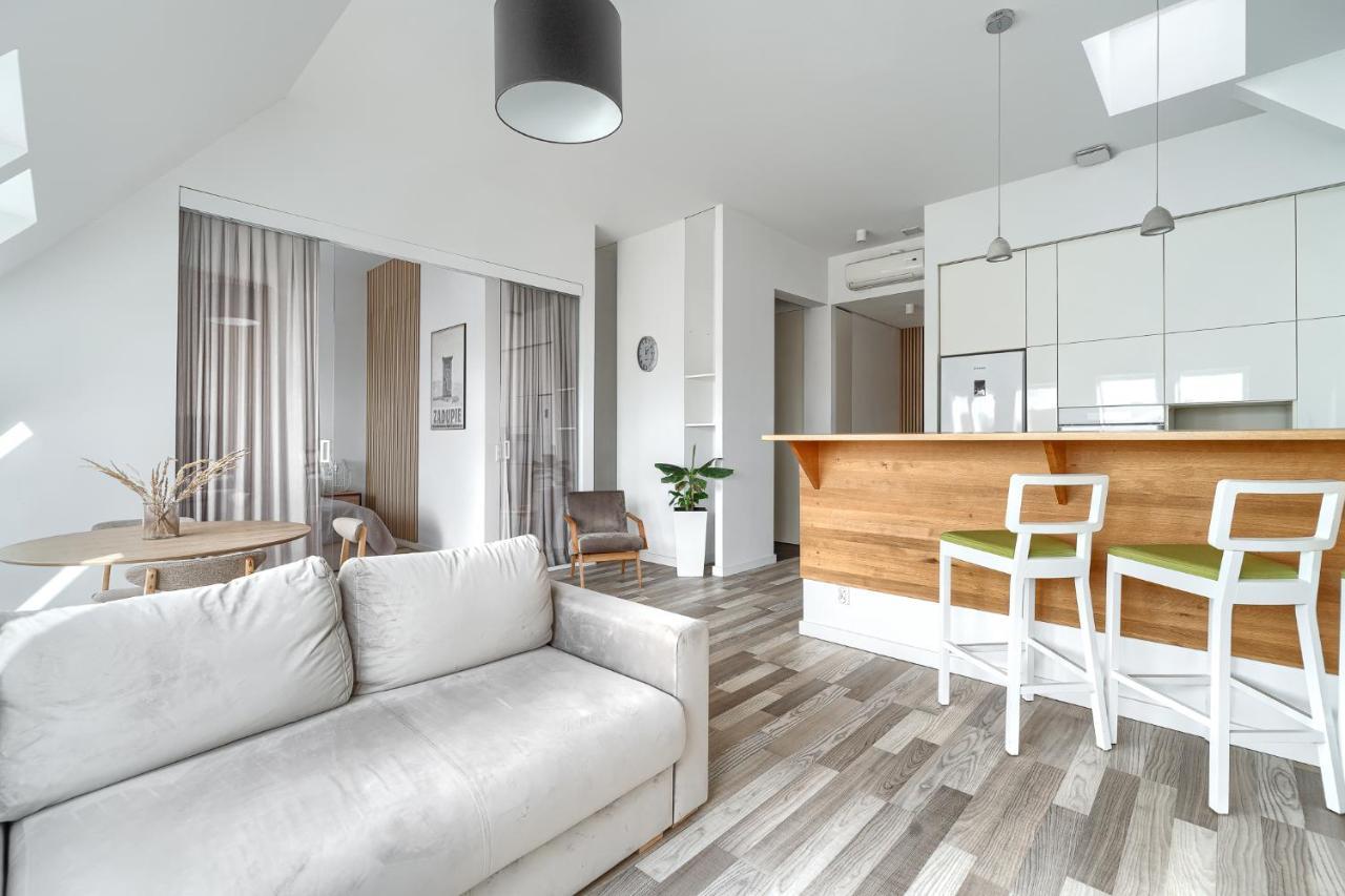 Apartament z 1 sypialnią i balkonem